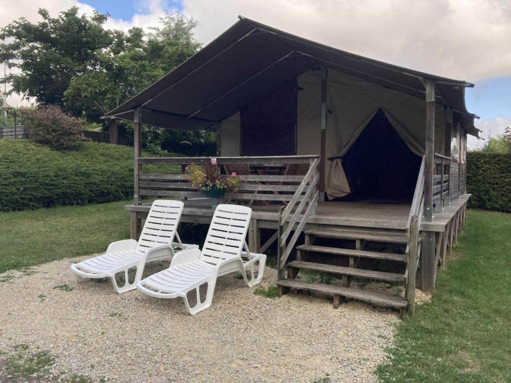 Camping Les Portes Du Perche Mamers 外观 照片
