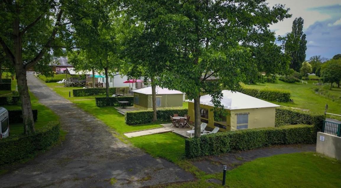 Camping Les Portes Du Perche Mamers 外观 照片